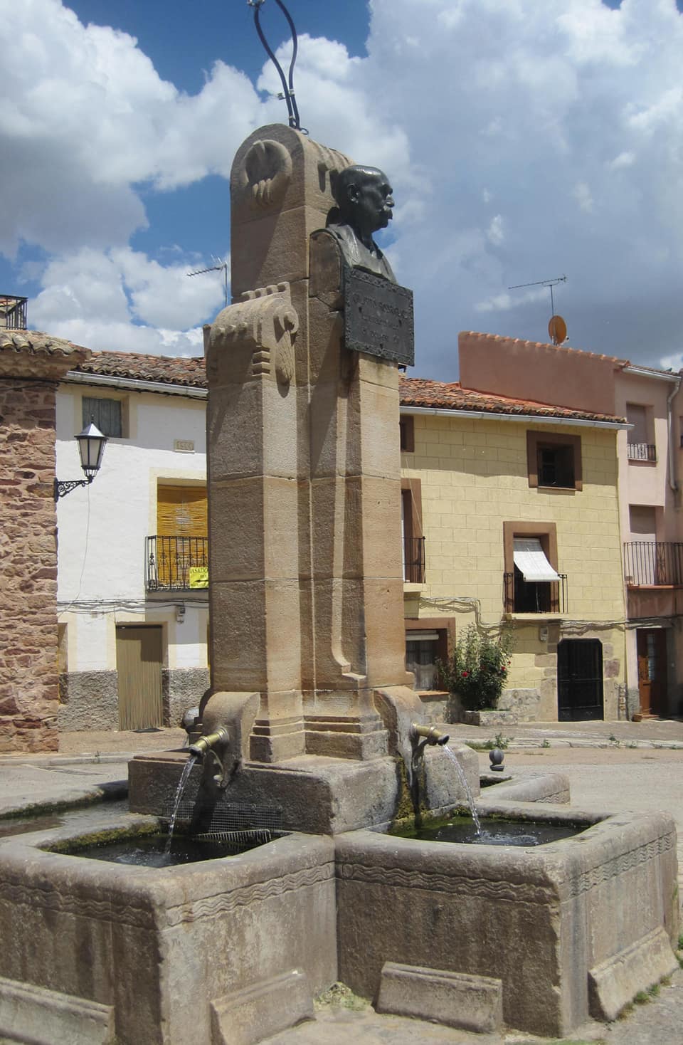 Vista de Rillo de Gallo