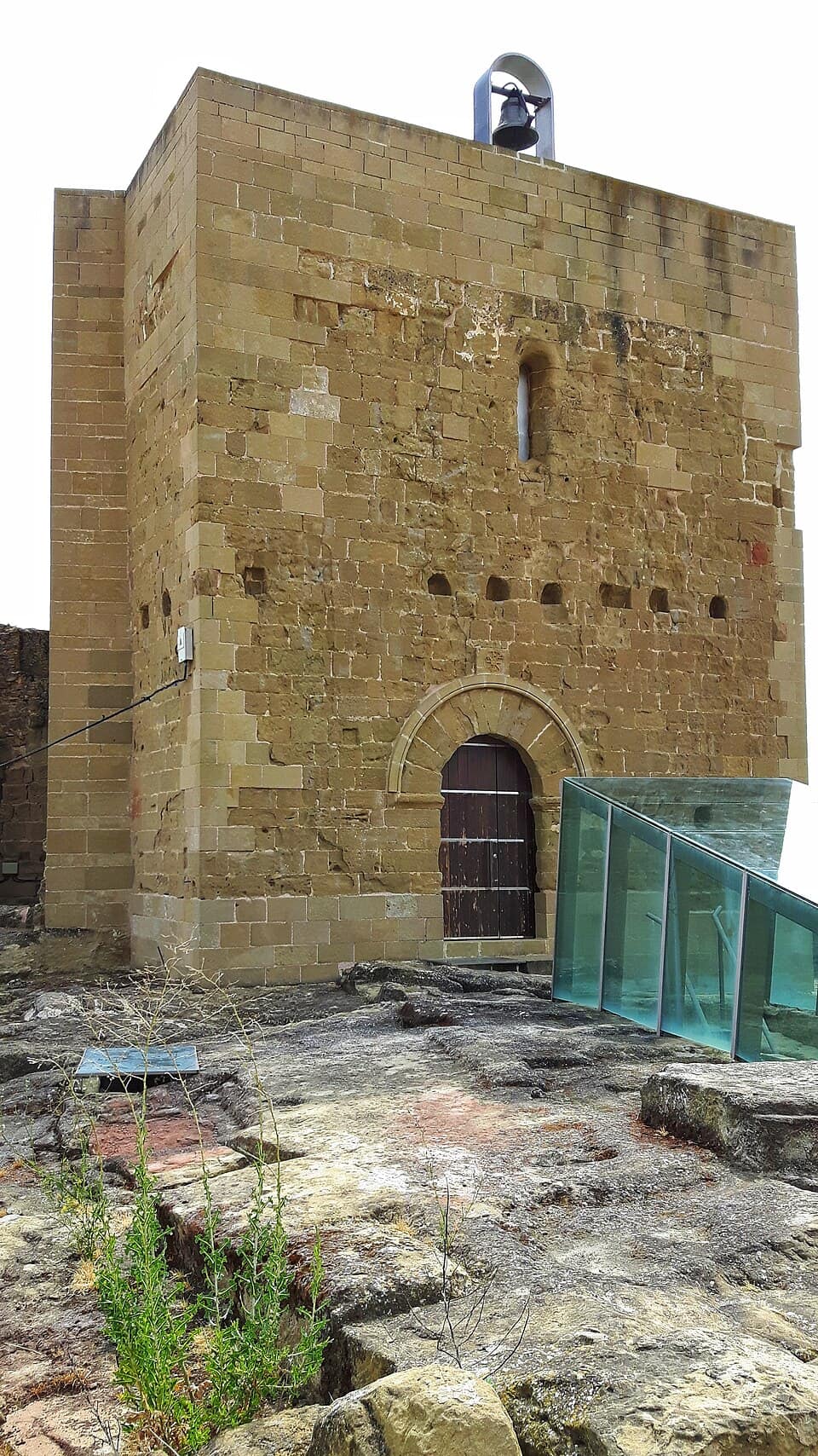 Vista de Blecua y Torres