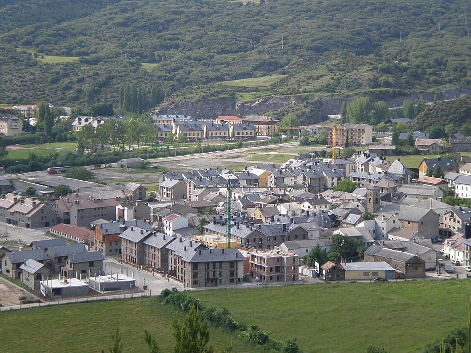 Vista de Villanúa