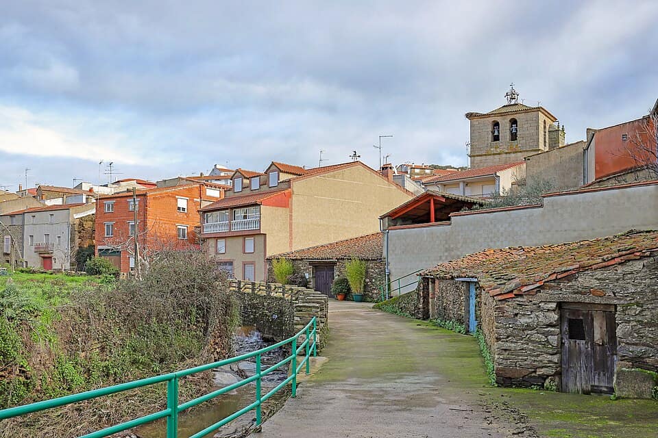 Vista de Ahigal de los Aceiteros