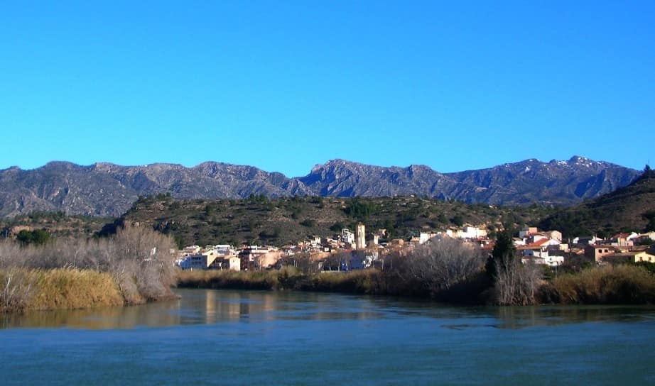 Vista de Tivenys